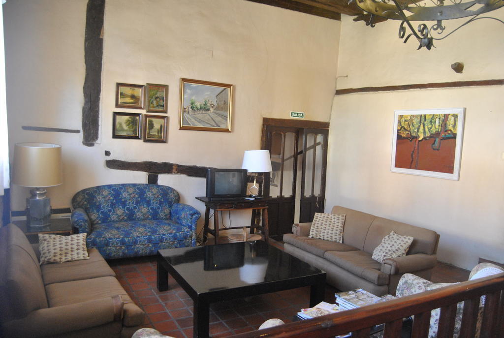 El Meson De Castrojeriz Hotel Exterior photo